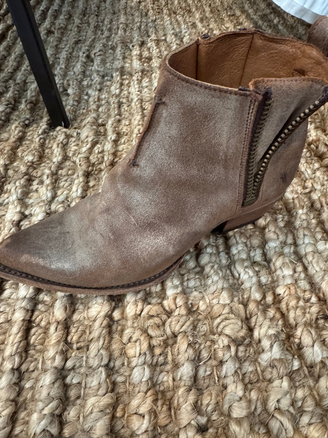Frye boots, 7.5 brown