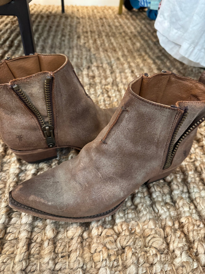 Frye boots, 7.5 brown