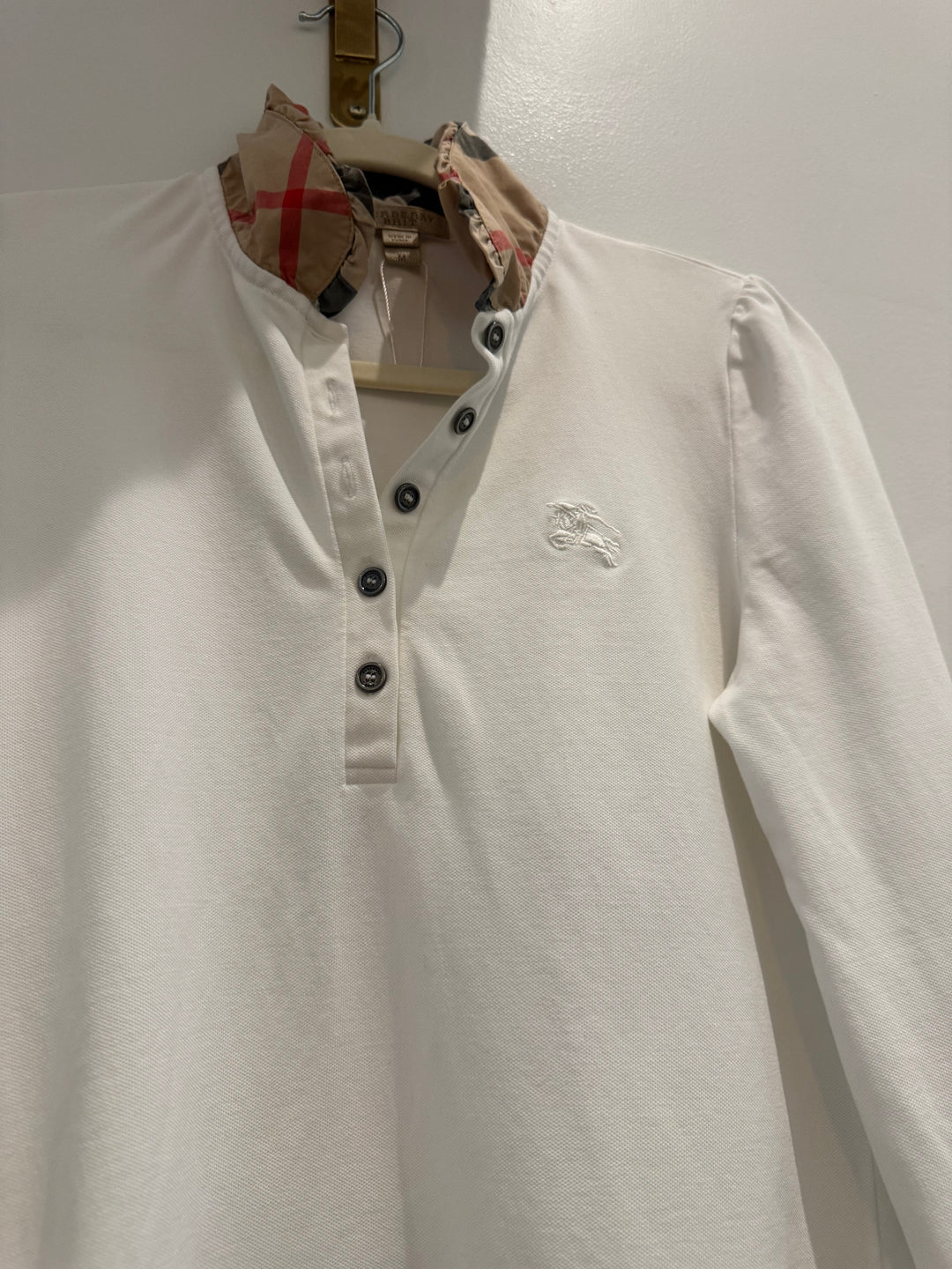 Burberry long sleeve, medium white