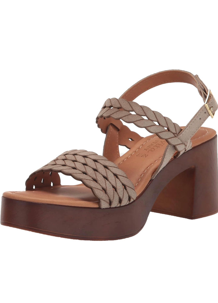 Bella Vita sandals, 7.5 tan
