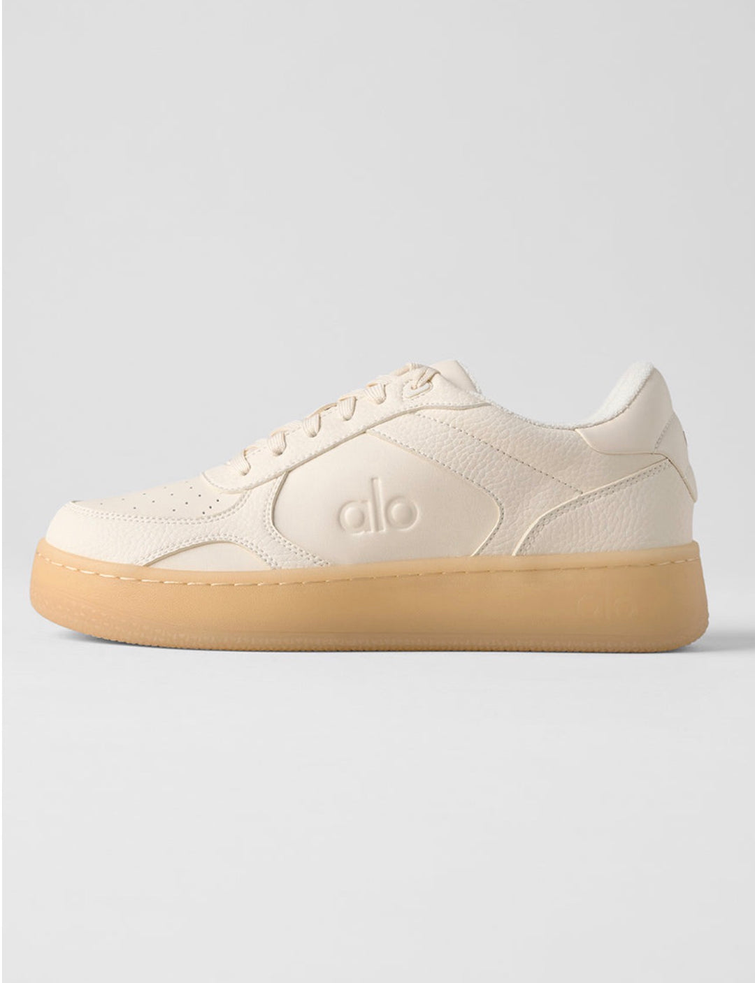 Alo sneakers, 6.5 Clay
