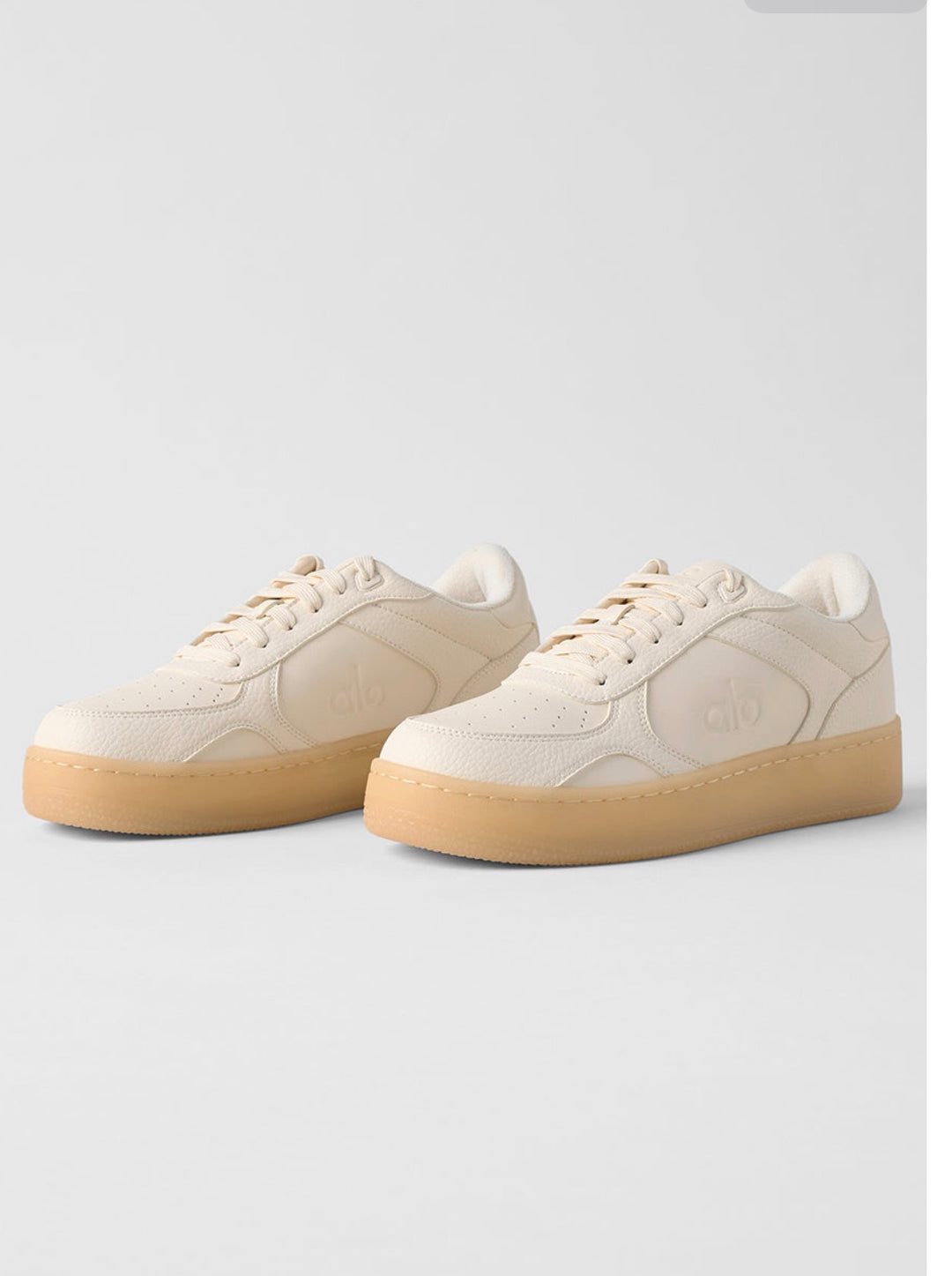 Alo sneakers, 6.5 Clay