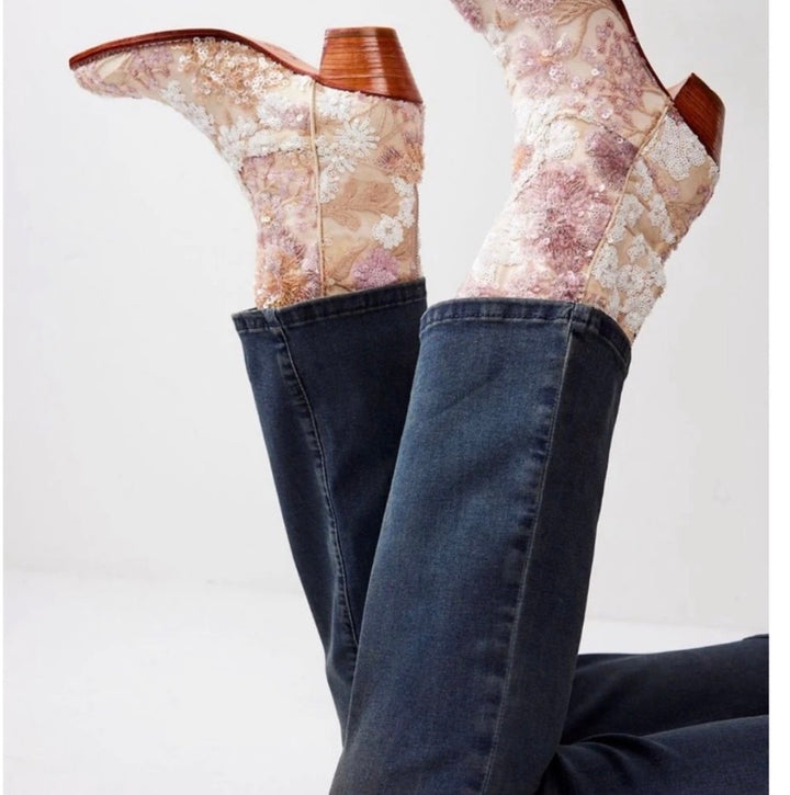 MOMO boots, 41 print