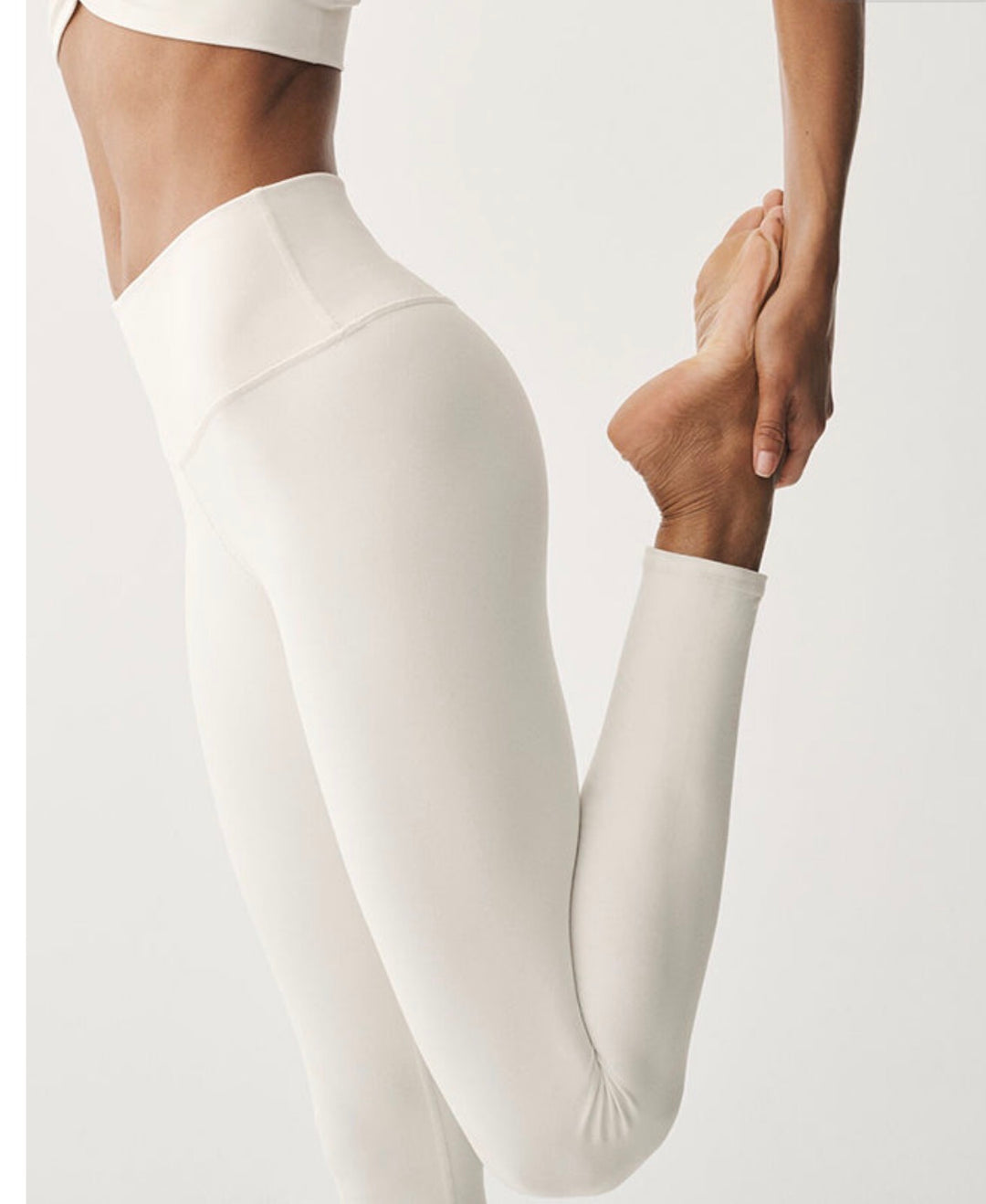 Alo leggings, sm ivory