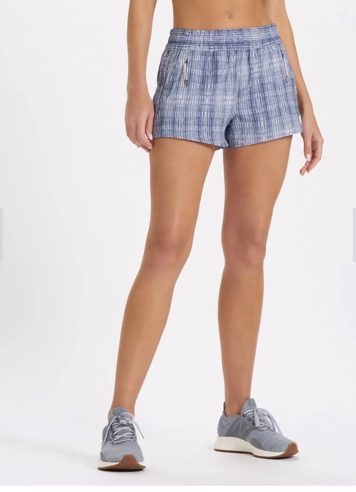 Vuori shorts, small print