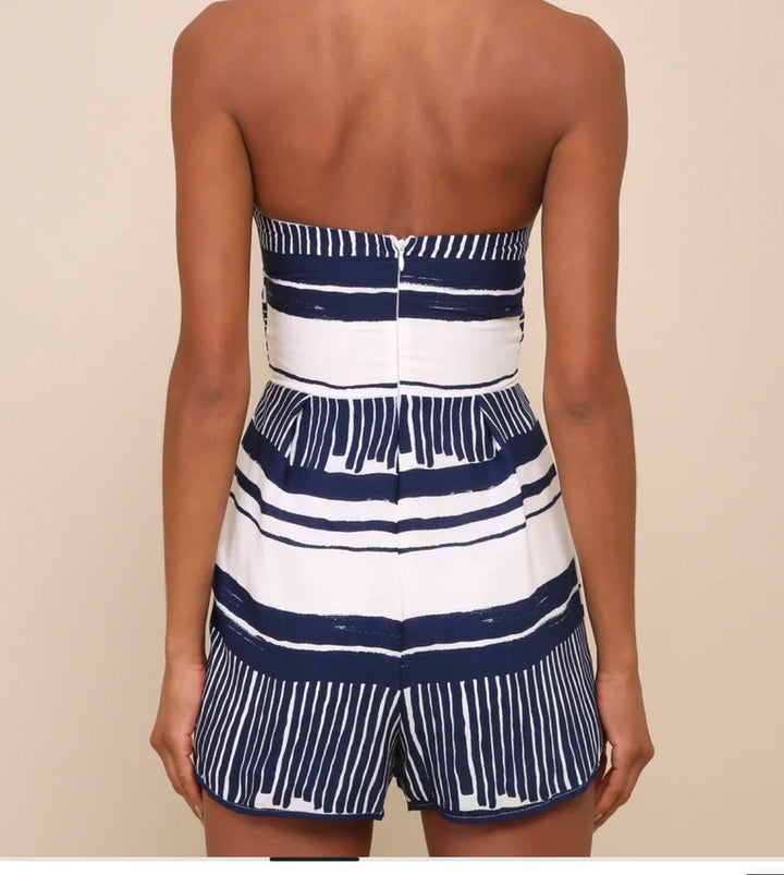 Lulus short romper, small print