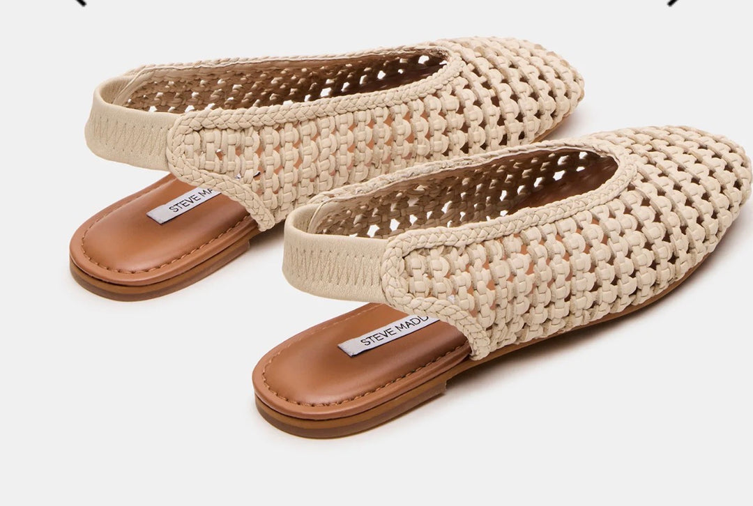 Steve Madden flats, 7.5 off white