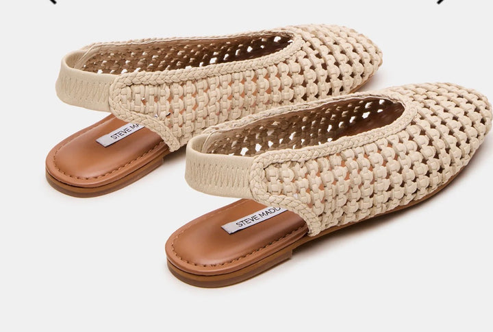 Steve Madden flats, 7.5 off white